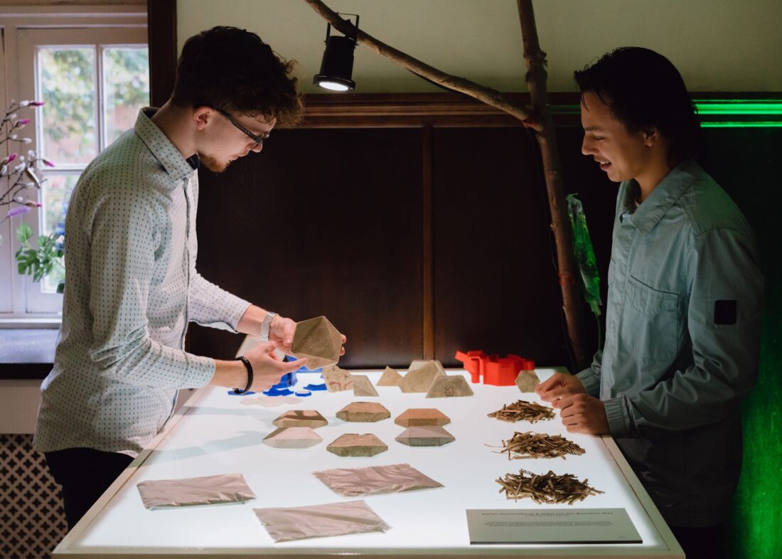Duo Design presentation at BioArt Laboratories during DDW 2022